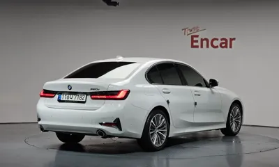 BMW 3-Series 2021, 23466 км, за 20152.11 USD