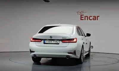 BMW 3-Series 2021, 23466 км, за 20152.11 USD