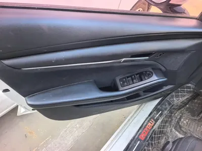 Mazda 3 Axela 2020, 55000 км, за 6851.43 USD - фото 7
