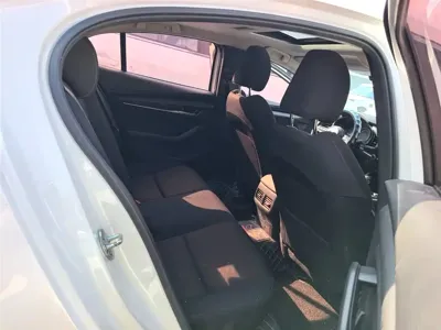 Mazda 3 Axela 2020, 55000 км, за 6851.43 USD - фото 9