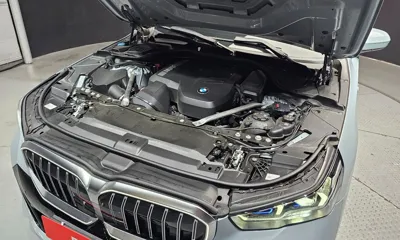 BMW 5-Series 2024, 51553 км, за 45439.75 USD - фото 6