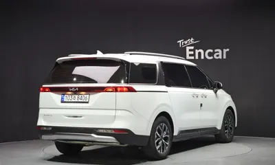 Kia Canival 2023, 81386 км, за 15747.67 USD