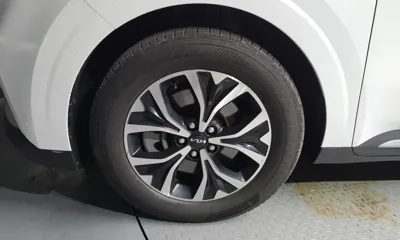 Kia Canival 2023, 81386 км, за 15747.67 USD