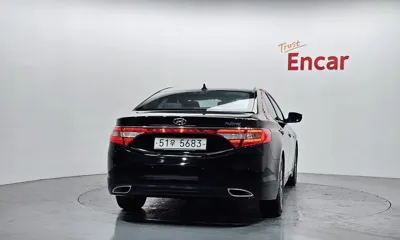 Hyundai Grandeur 2014, 59727 км, за 5880.41 USD