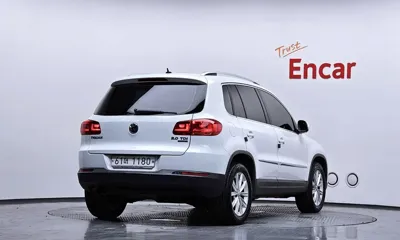 Volkswagen Tiguan 2015, 96285 км, за 4875.51 USD
