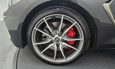 Genesis G70 2018, 153016 км, за 10496.26 USD