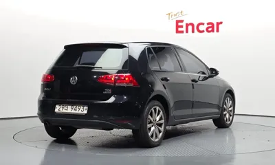 Volkswagen Golf 2014, 150091 км, за 3406.85 USD
