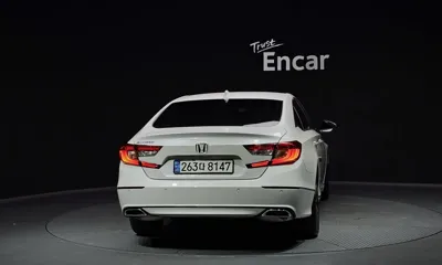 Honda Accord 2021, 37512 км, за 15165.55 USD
