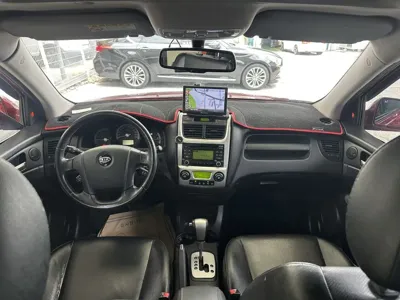 Kia Sportage 2010, 81368 км, за 2276.87 USD