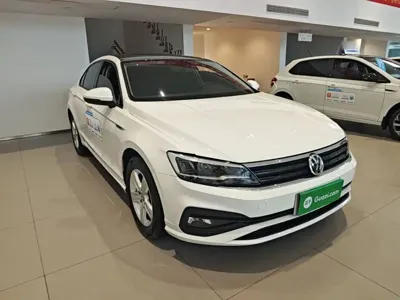 Volkswagen Lamando 2020, 69700 км, за 8531.13 USD