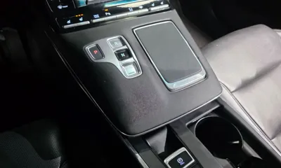 Hyundai Grandeur 2021, 134175 км, за 12547.07 USD - фото 9