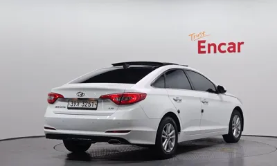 Hyundai Sonata 2015, 181831 км, за 3900.41 USD