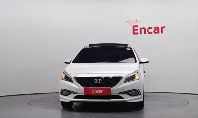 Hyundai Sonata 2015, 181831 км, за 3900.41 USD