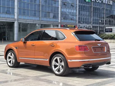 Bentley Bentayga 2020, 69000 км, за 155236.67 USD