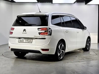 Citroen-DS C4 SpaceTourer 2019, 116214 км, за 7700.78 USD
