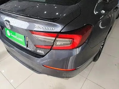 Honda Accord 2023, 14300 км, за 17347.96 USD - фото 8