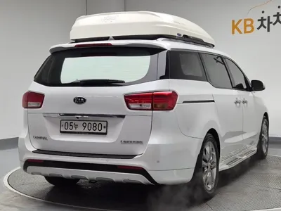 Kia Canival 2018, 73003 км, за 12251.65 USD