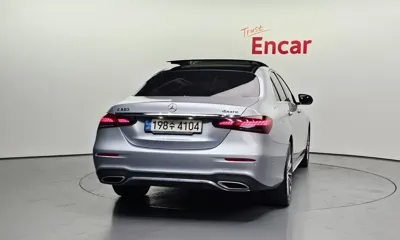 Mercedes-Benz E-Class 2022, 111515 км, за 22342.69 USD