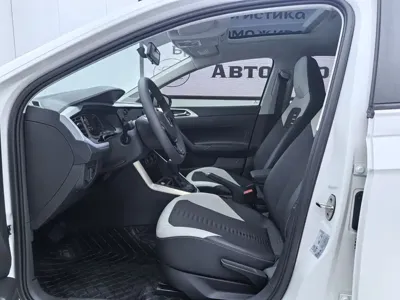 Volkswagen Polo 2022, 14000 км, за 10828.42 USD