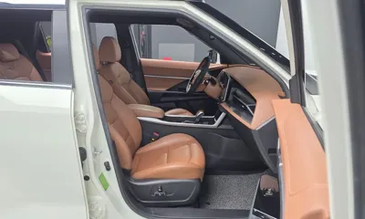 KG_Mobility_Ssangyong Torres 2024, 42931 км, за 16848.83 USD - фото 11