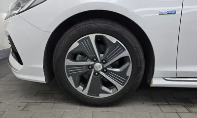 Hyundai Sonata 2019, 227227 км, за 5420.42 USD