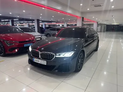 BMW 5-Series · 2023 год