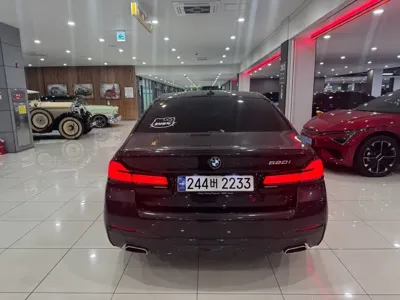 BMW 5-Series 2023, 20677 км, за 30655.11 USD
