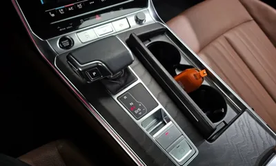 Audi A6 2023, 32403 км, за 20449.12 USD - фото 9