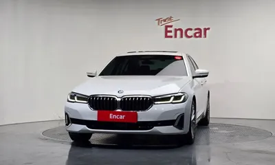 BMW 5-Series 2022, 51700 км, за 27241.7 USD