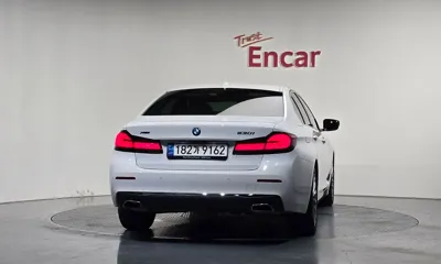 BMW 5-Series 2022, 51700 км, за 27241.7 USD