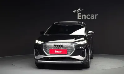 Audi Q4 e-tron 2026, 5403 км, за 65000.3 USD