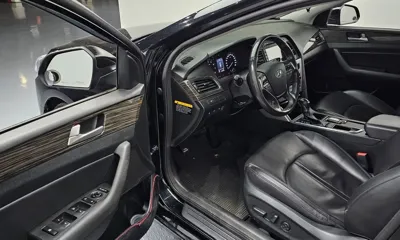 Hyundai Sonata 2015, 115626 км, за 5483.98 USD - фото 11