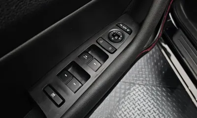 Hyundai Sonata 2015, 115626 км, за 5483.98 USD - фото 17