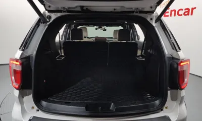 Ford Explorer 2018, 98390 км, за 10496.26 USD - фото 18