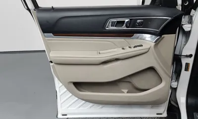 Ford Explorer 2018, 98390 км, за 10496.26 USD - фото 24