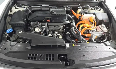 Hyundai Grandeur 2025, 28402 км, за 27697.01 USD - фото 6