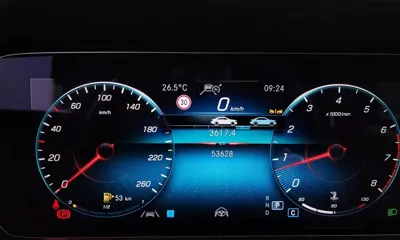 Mercedes-Benz E-Class 2022, 53628 км, за 23127.05 USD - фото 8