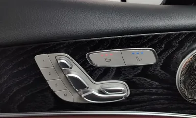 Mercedes-Benz E-Class 2022, 53628 км, за 23127.05 USD - фото 34