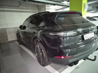 Porsche Cayenne 2019, 183000 км, за 33738.53 USD - фото 15