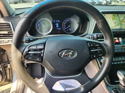 Hyundai Grandeur 2018, 34328 км, за 13154.42 USD - фото 14