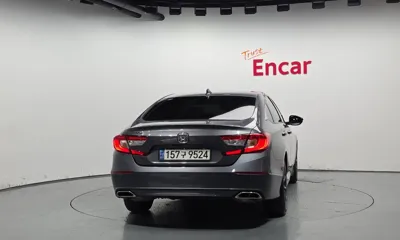 Honda Accord 2021, 33477 км, за 13465.58 USD