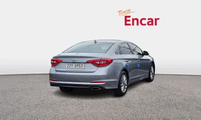 Hyundai Sonata 2015, 157400 км, за 5883.13 USD
