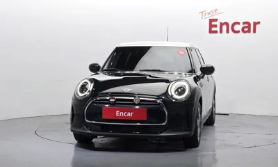 MINI Cooper 2023, 44108 км, за 17120.58 USD