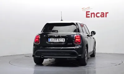 MINI Cooper 2023, 44108 км, за 17120.58 USD