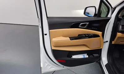 Kia Canival 2023, 20888 км, за 20480.5 USD - фото 24