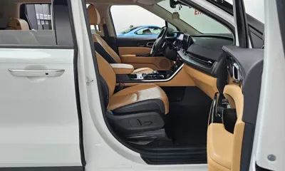 Kia Canival 2023, 20888 км, за 20480.5 USD - фото 26