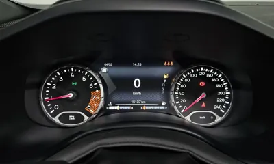 Jeep Renegade 2023, 15137 км, за 19500.28 USD - фото 8