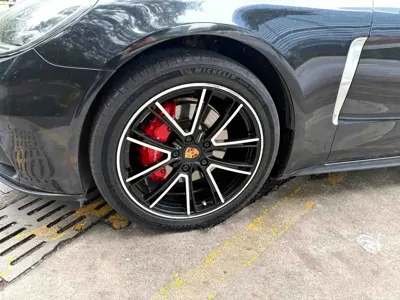 Porsche Panamera 2018, 100000 км, за 57091.3 USD