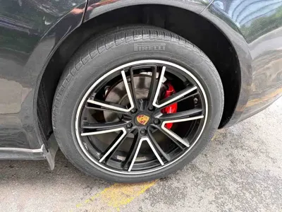 Porsche Panamera 2018, 100000 км, за 57091.3 USD
