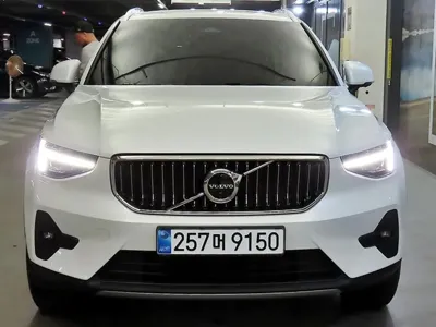 Volvo XC40 2026, 2318 км, за 30488.62 USD